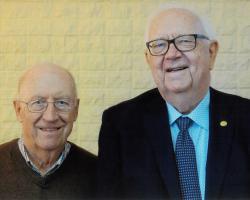 John Woollam (left) has endowed a graduate fellowship in honor of his longtime friend, the late David Sellmyer (right).